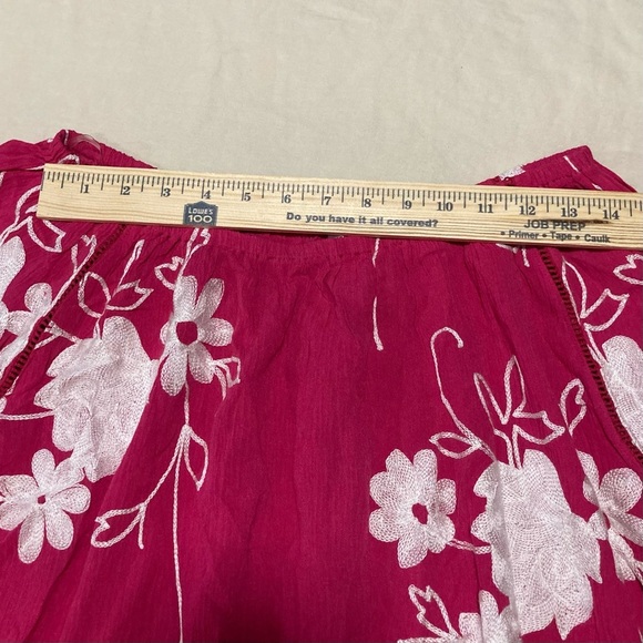 LIV Los Angeles Red Embroidered Blouse - Picture 4 of 10